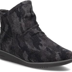 Naturalizer Soul Women's Indie Ankle Boot
